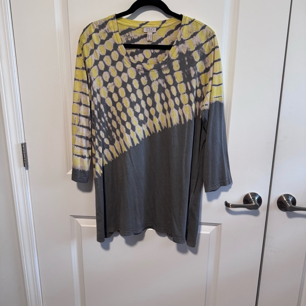 LOGO Yellow and Gray tie-dye with seam pockets. Scoop Neck 3/4 sleeve